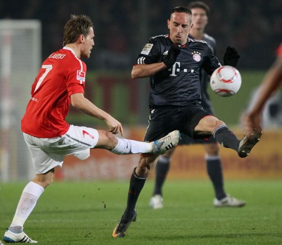 送入网底 送入网底